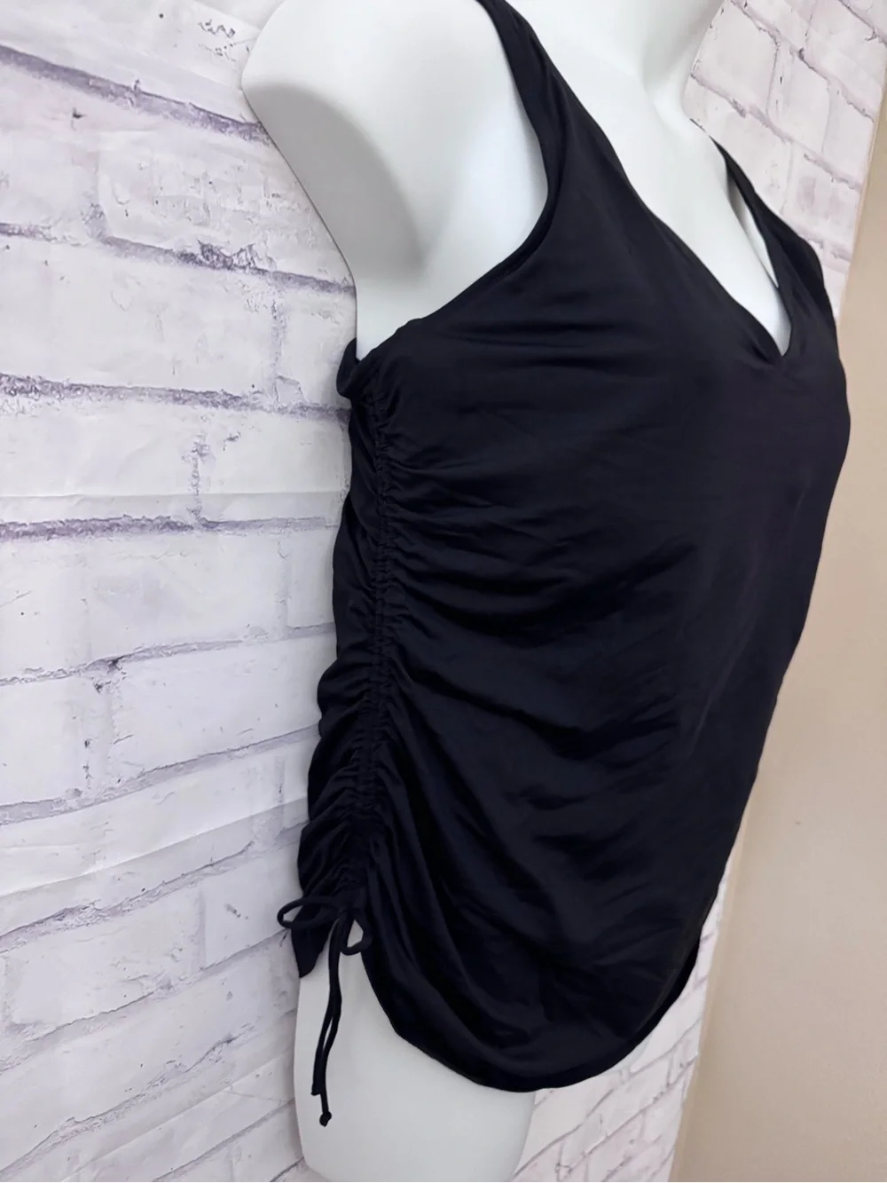 Lands' End 18W DDD Cinch Sides V Neck Underwire Tankini Swimsuit Top Black Slim